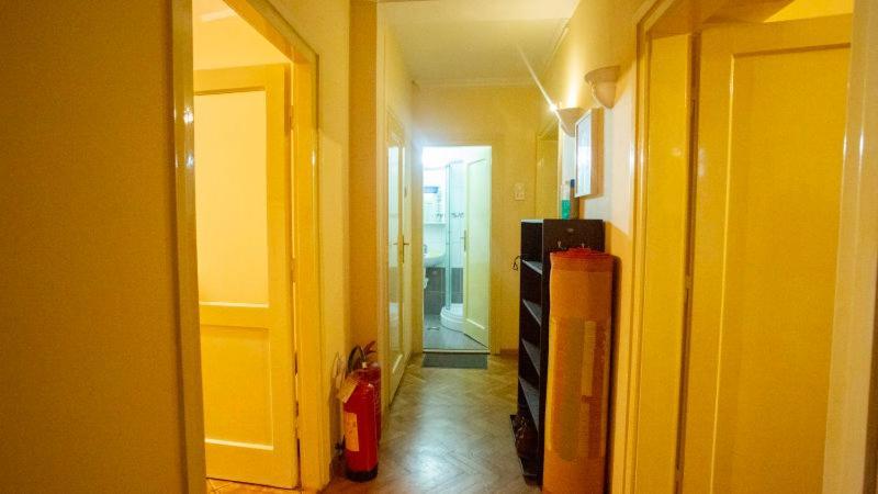 בלגרד Private Cozy Room 2 With Shared Kitchen In Appartment מראה חיצוני תמונה